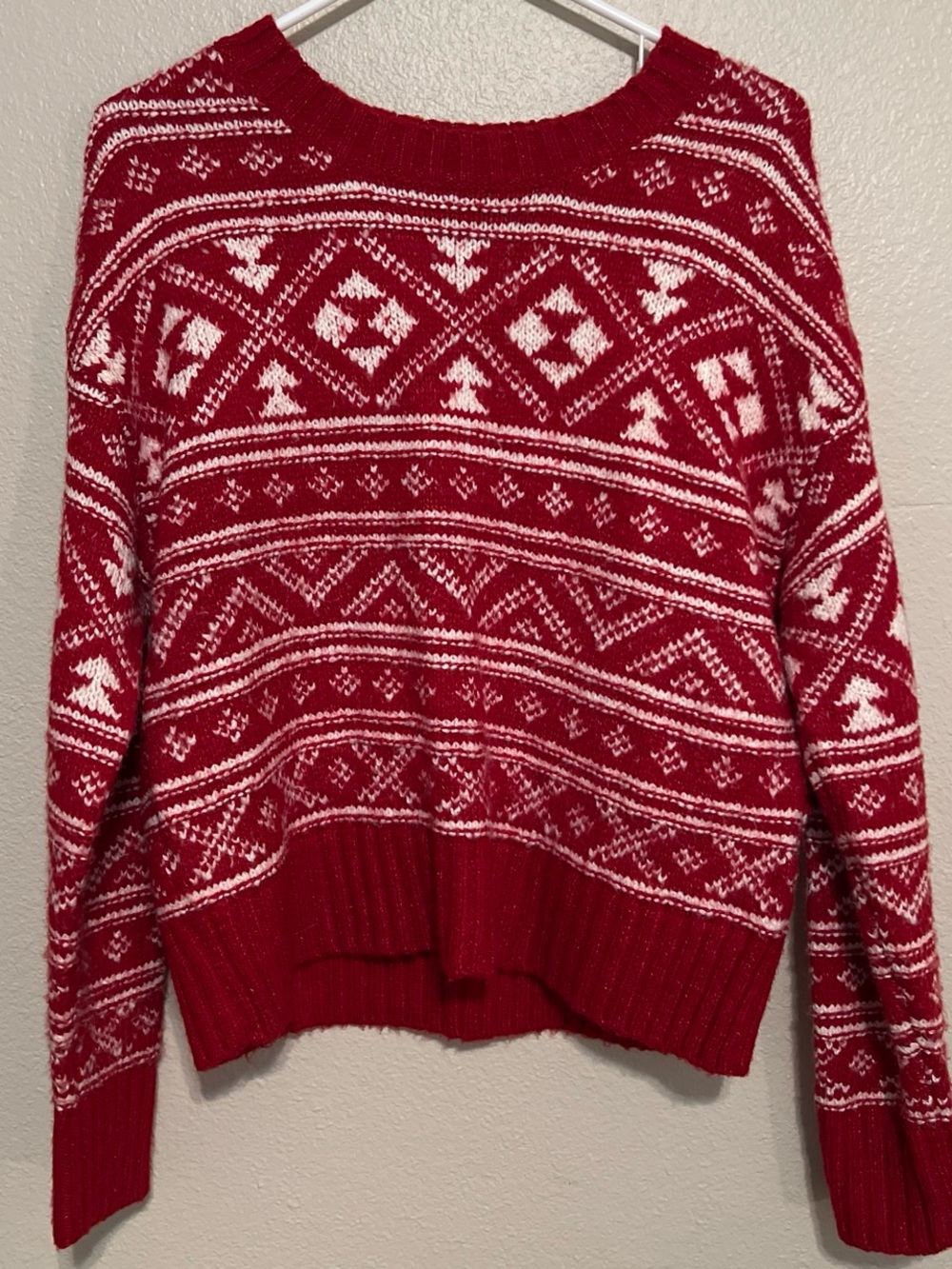 American Eagle sweater